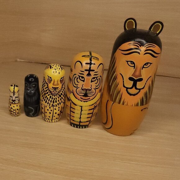 Bits And Pieces Lamar & His Pride Nesting Wildcats - Picture 3 of 3